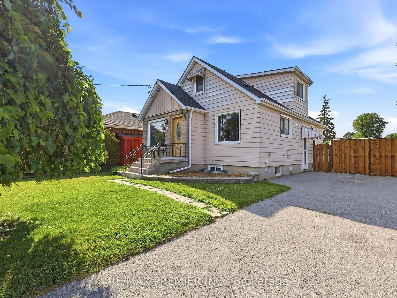 2 bed, $1,600 — Photo 1