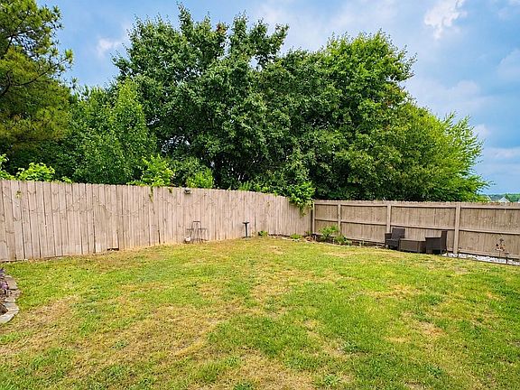 5th image of 3713 Marshlane Way