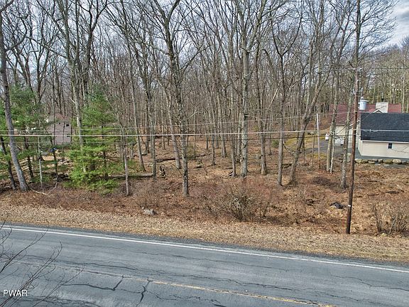 2nd image of 300 Maple Ridge Dr