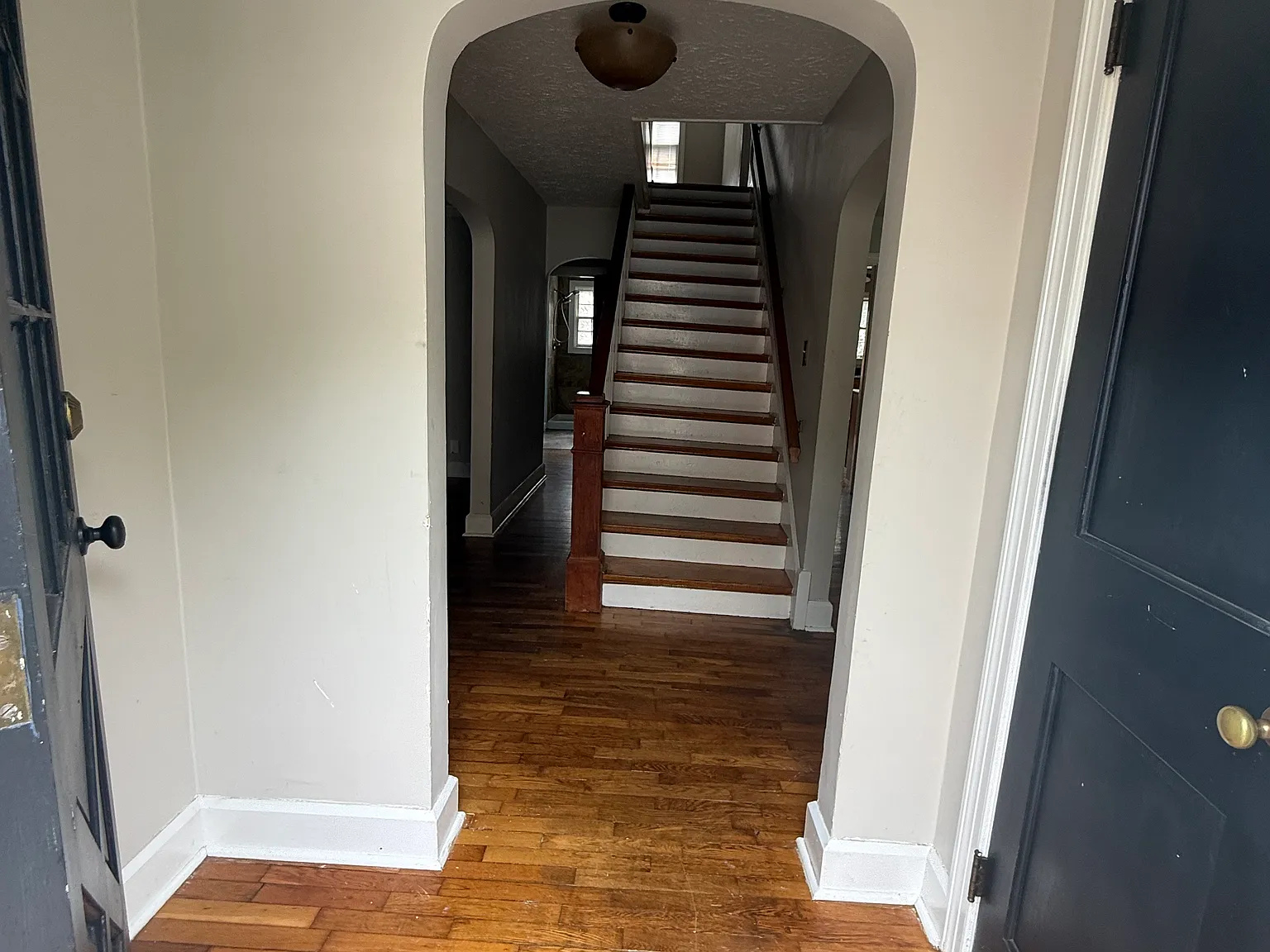 3 bed, 2800 sqft, $1,850 — Photo 3