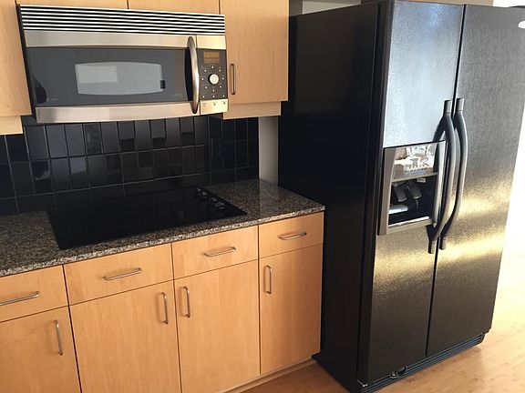 4th image of 505 E 6th St Unit 709