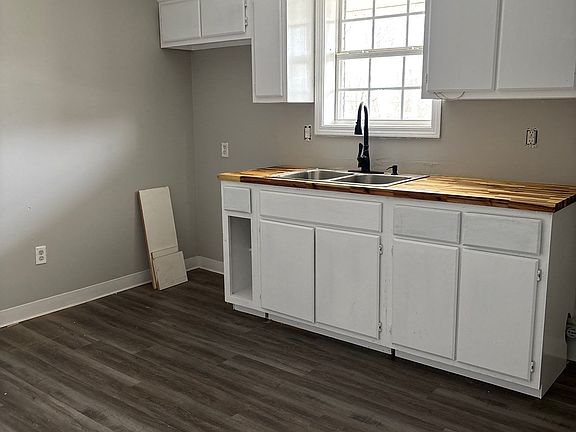 5th image of 1286 Fairground Rd