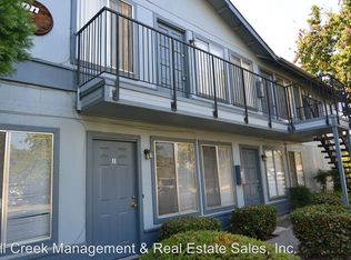 1321 S Central St APT 10, Visalia, CA 93277