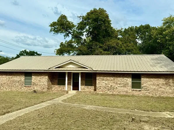 305 S College St, Grapeland, TX 75844