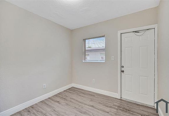 3rd image of 2731 NW 1st St #3