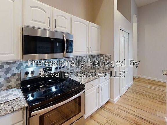 3rd image of 401 Knight Dr