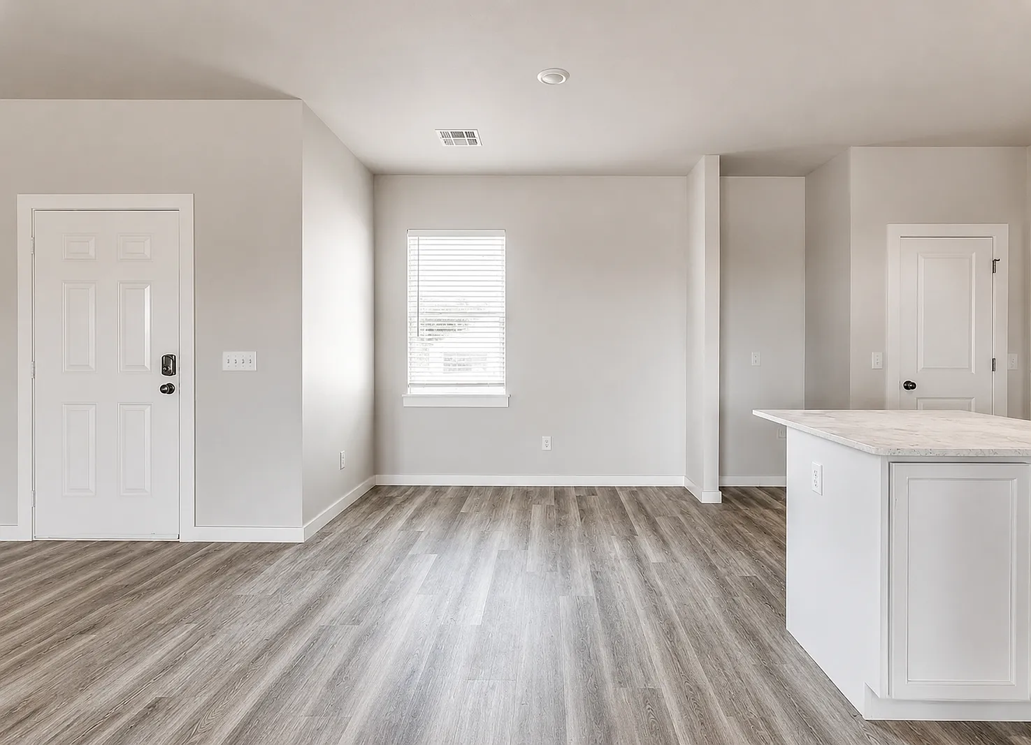 3 bed, 1612 sqft, $1,990 — Photo 3
