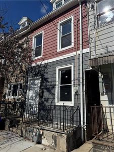 1027 Washington St, Easton, PA, 18042