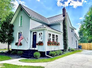 205 Indiana Ave, Wakarusa, IN 46573