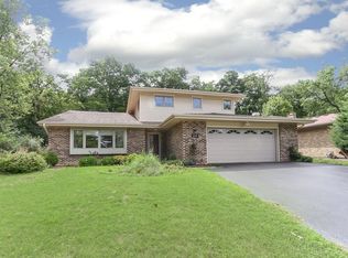 2330 N Westwood Ln, Palatine, IL