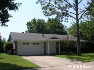 201 Ridgeway Cir, Lewisville, TX 75067