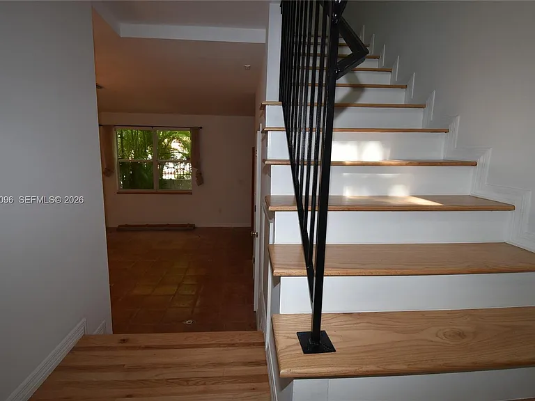 3051 Center St #9 — Photo 9