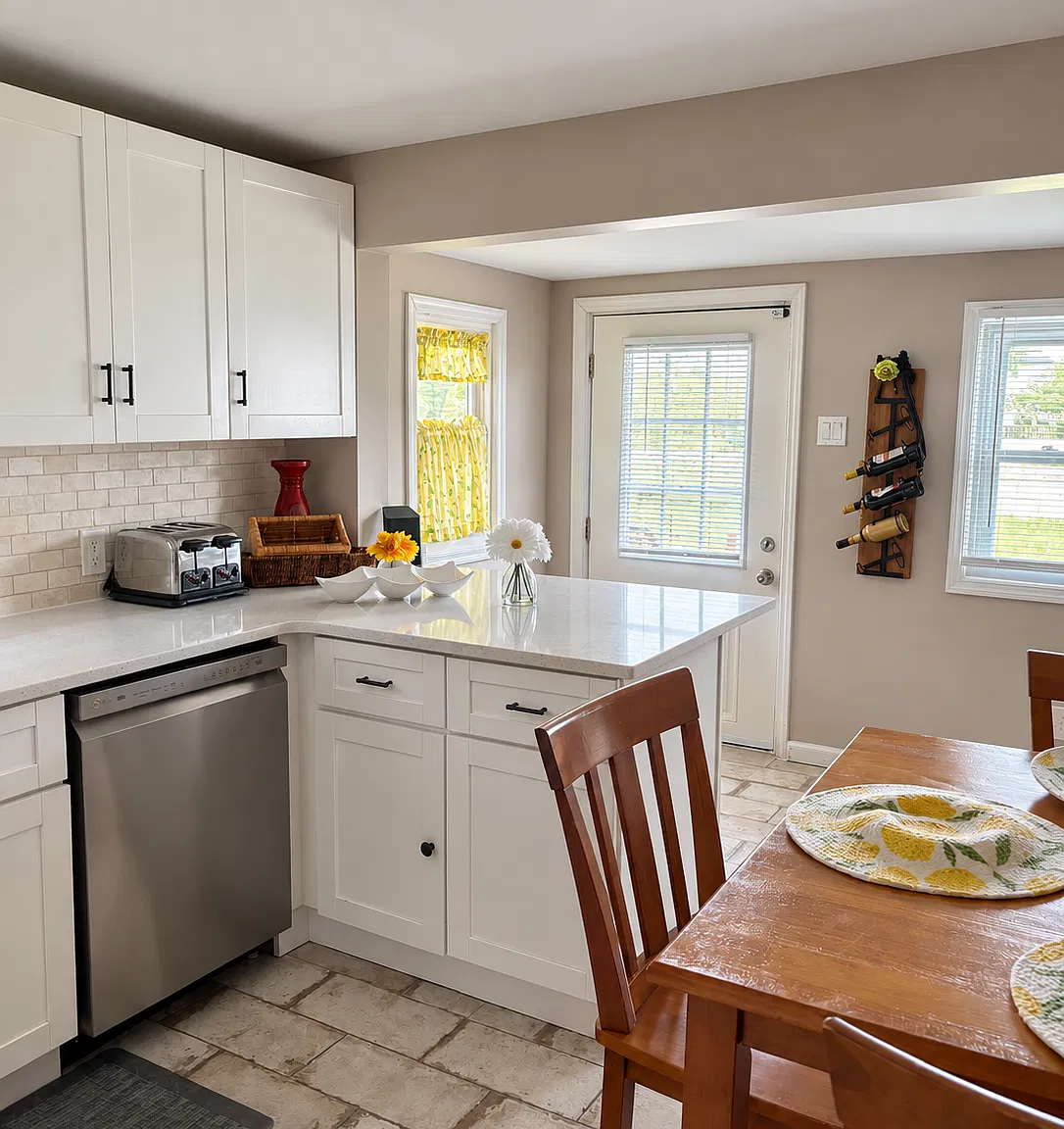 2 bed, 1228 sqft, $2,400 — Photo 1