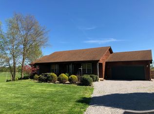 1755 Scotts Ferry Rd E, Versailles, KY 40383