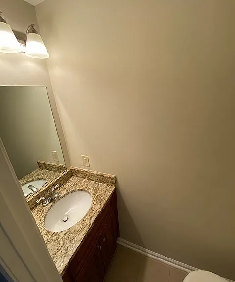 626 Castlegate Dr — Photo 8