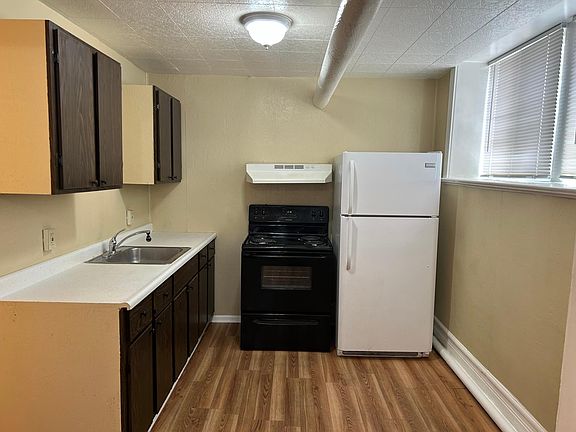 3rd image of 251 E Broadway Unit 101
