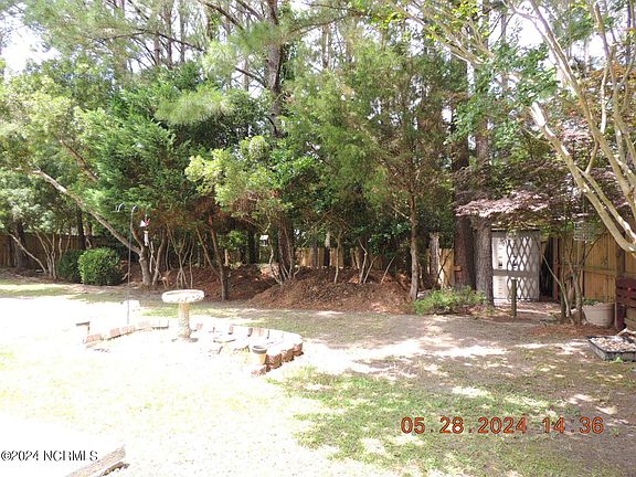 4th image of 303 Chastain Dr
