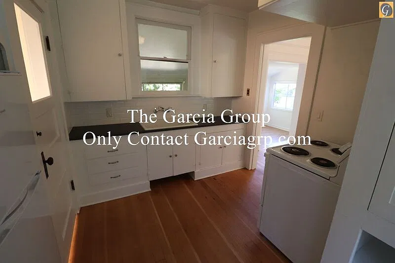 1 bed, 1.0 bath, 1400 sqft, $1,995 — Photo 2