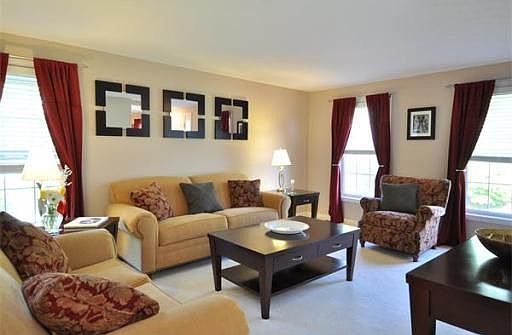 Living Room is 12x16
