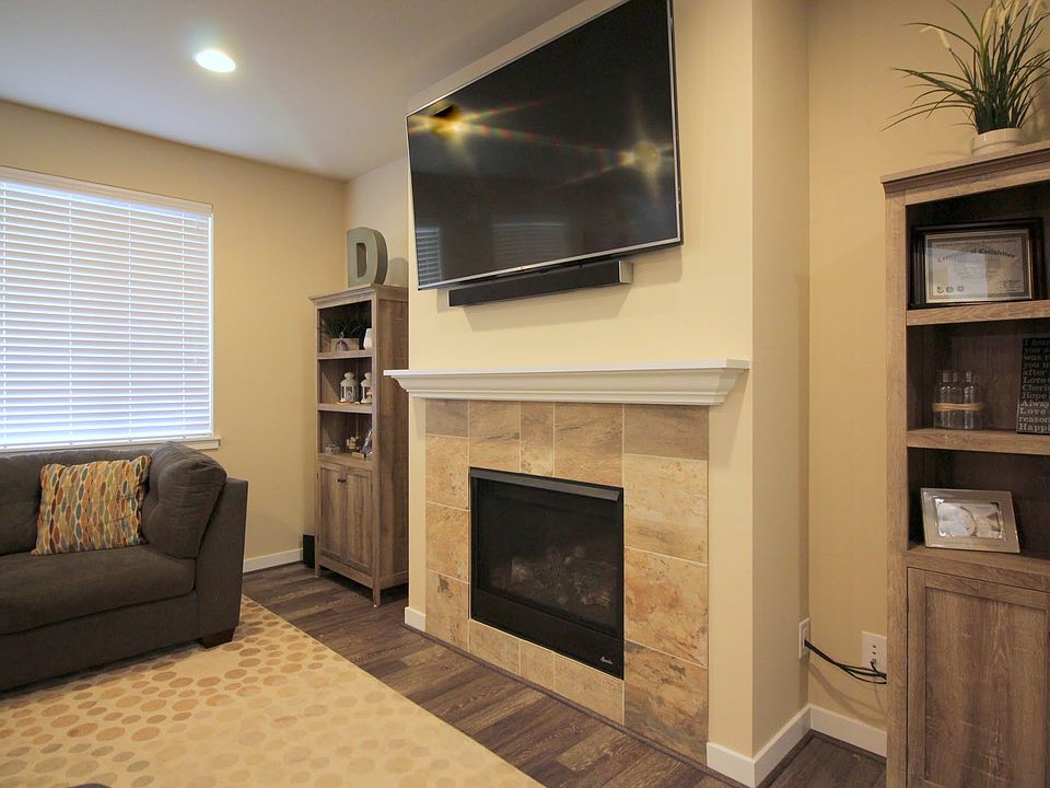 1st image of 8996 Aster St SE