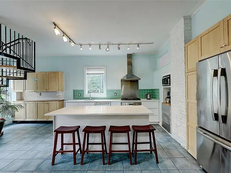 61 Doyle Ave #OVERSIZE — Photo 1