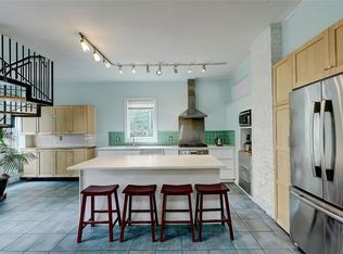 61 Doyle Ave, Providence, RI 02906