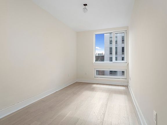 4th image of 306 W 142nd St #4C