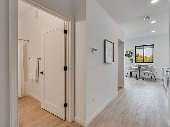 4th image of 4418 Beard Ave S #105