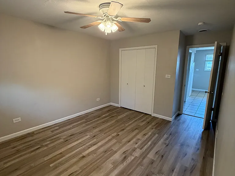 10700 S Roberts Rd #1 — Photo 7