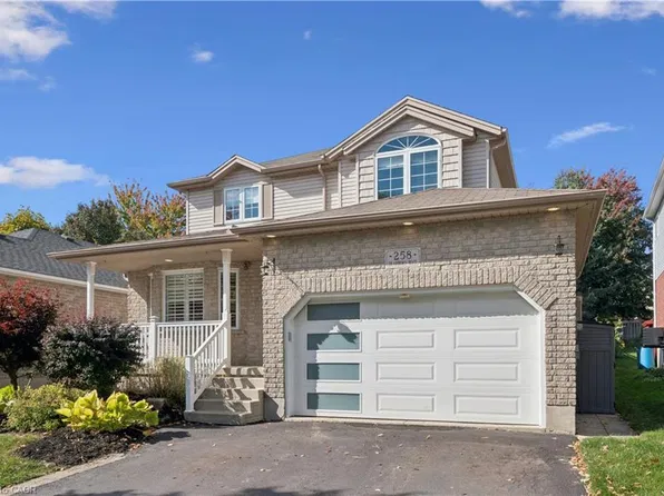 258 Dearborn Blvd, Waterloo, ON N2J 4Y6