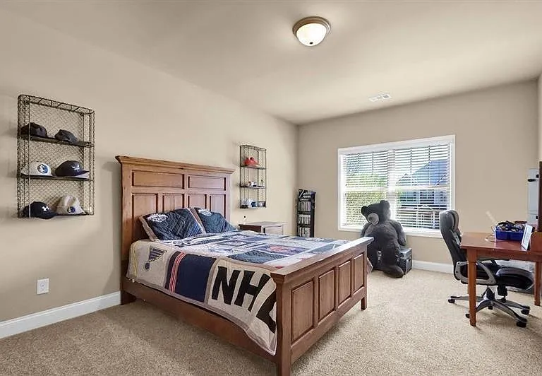 4960 Wilshire Xing — Photo 27