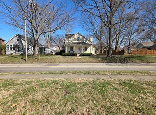 1351 Franklin St, Carlyle, IL