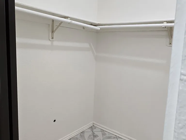 3243 E Avenue S1 — Photo 10