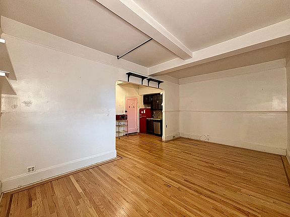 4th image of 720 Fort Washington Ave APT A