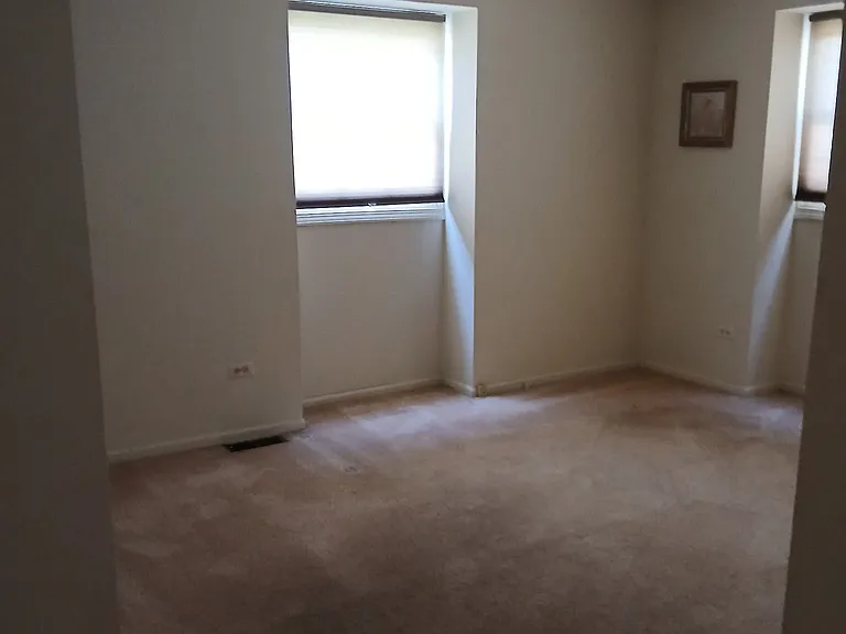 920 W Washington Ave — Photo 18