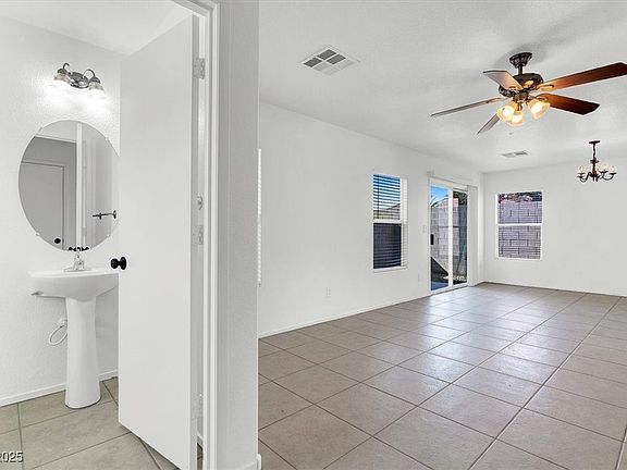 3rd image of 1203 Sweet Orange St