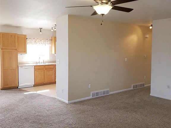 3rd image of 1815 Appaloosa Dr