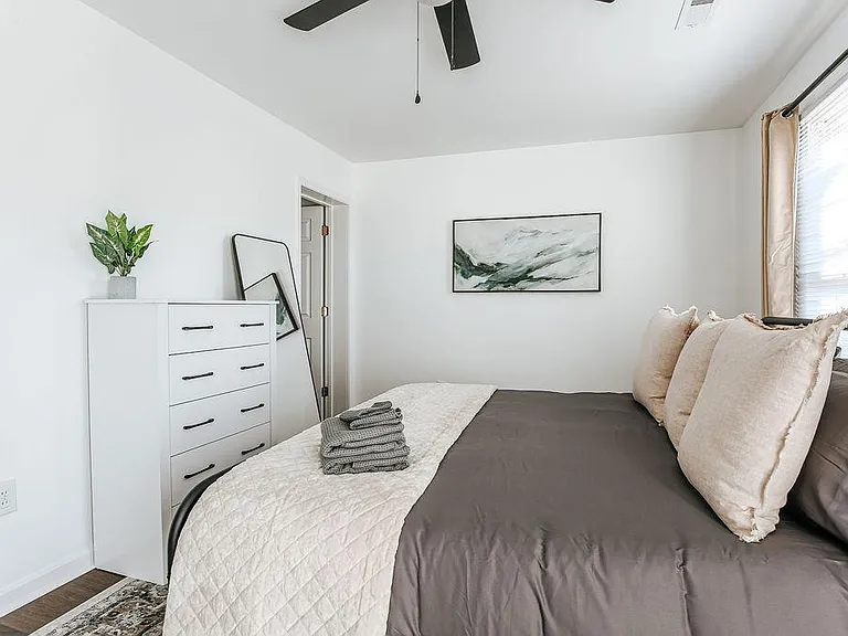 1511 Vine St — Photo 25