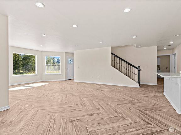 4th image of 27 Jewel Lane
