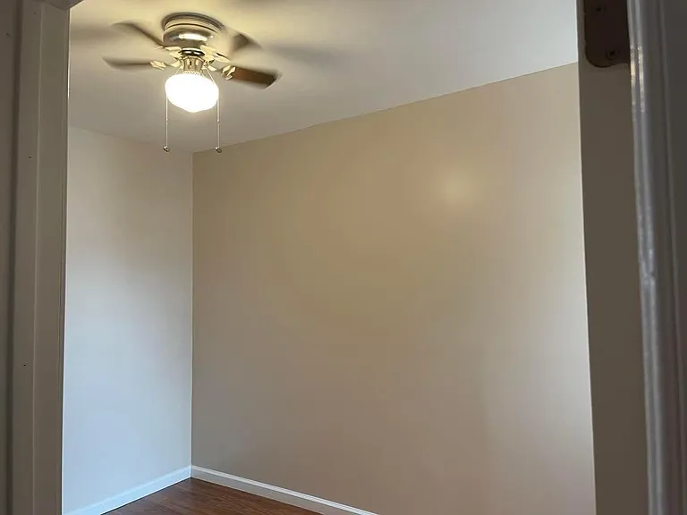 1610 S Rosewood St — Photo 6