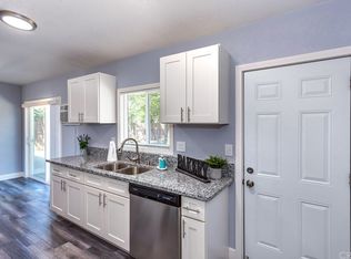 9459 D Ave, Hesperia, CA 92345