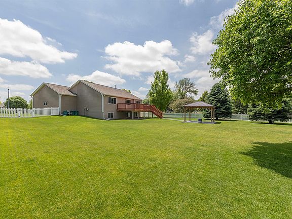 3rd image of 263 Bobwhite Cir