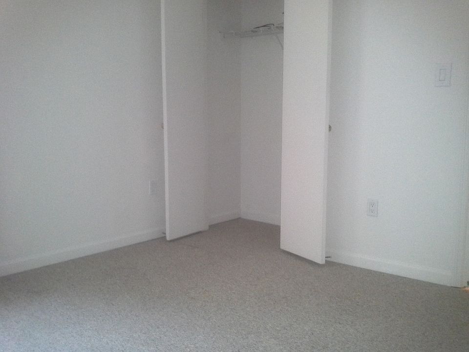 2nd image of 381 Saratoga Ave #2