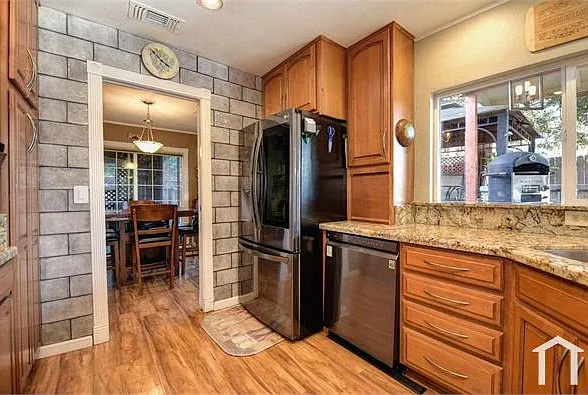 3017 Brookstone Way — Photo 3