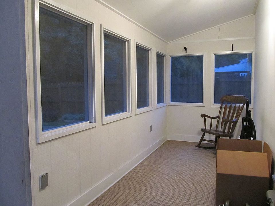 1st image of 39 Appletree Dr