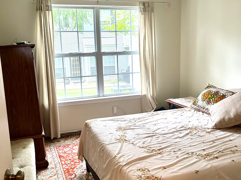 Wonderful sized 2nd bedroom with organized closet