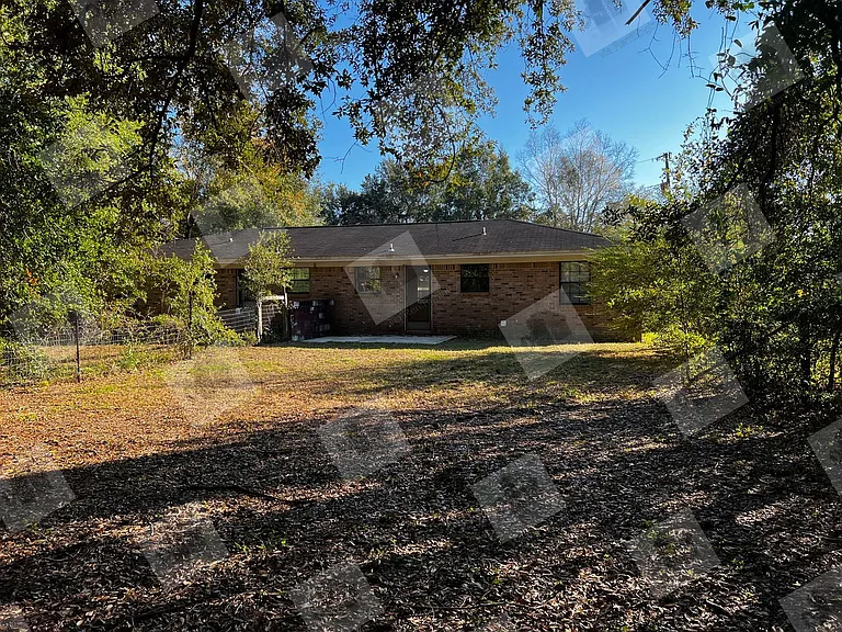 5682 Crestwood Dr — Photo 10