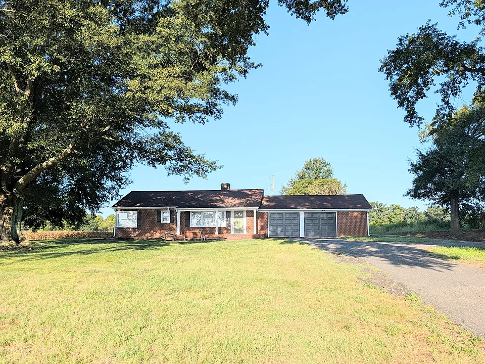 4143 Devine Rd