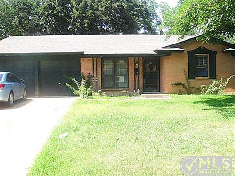 1st image of 3841 Grady St