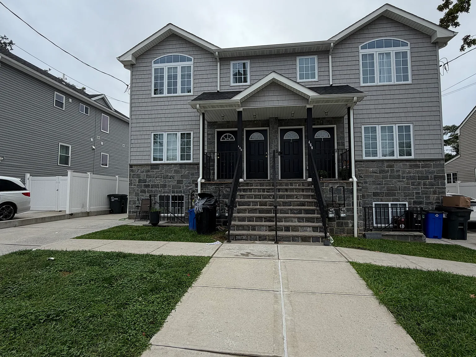 Robinson Ave, Staten Island — Photo 3